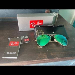 Ray-Ban Aviator sunglasses